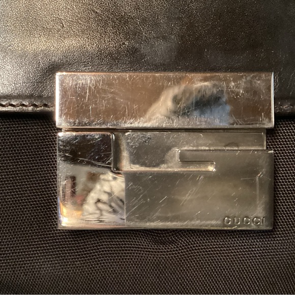 Gucci chocolate brown nylon and leather shoulder bag with silver hardware - Picture 2 of 15